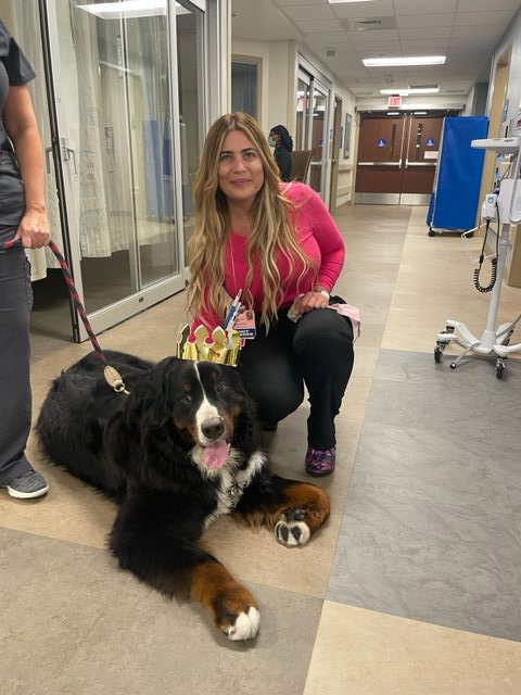 Visit at Kendall Regional Hospital | Ale Ramos Therapy Animals