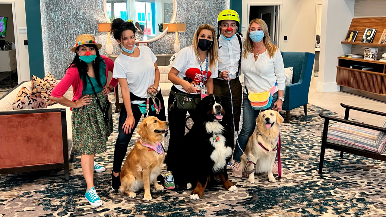  April 18, 2022 | Ale Ramos Therapy Animals