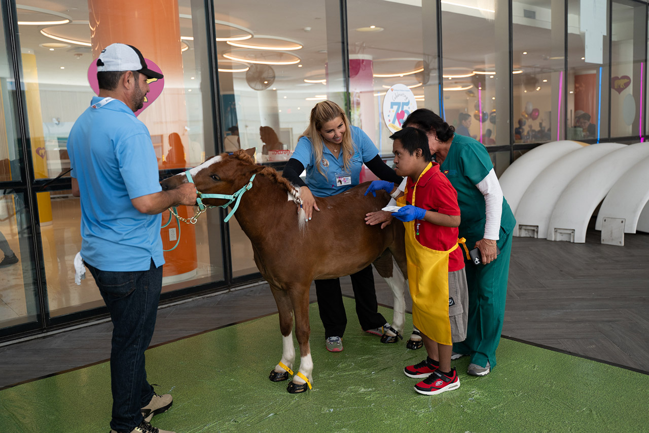 Visit by Pegasus at Nicklaus Children’s Hospital - June 12, 2025 | Ale Ramos Therapy Animals