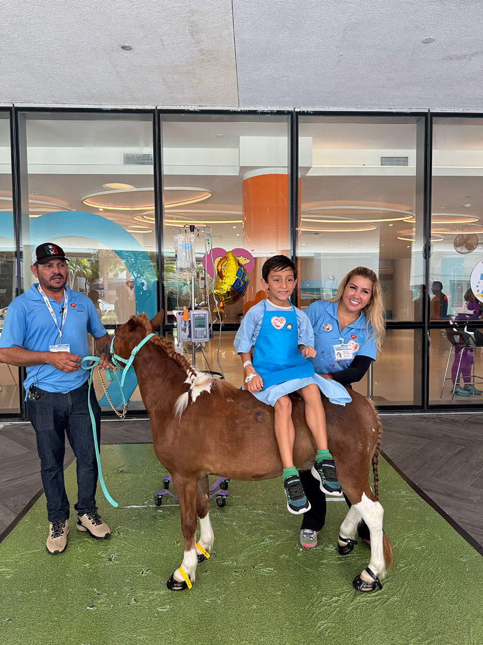 Visit by Pegasus at Nicklaus Children’s Hospital - June 12, 2025 | Ale Ramos Therapy Animals